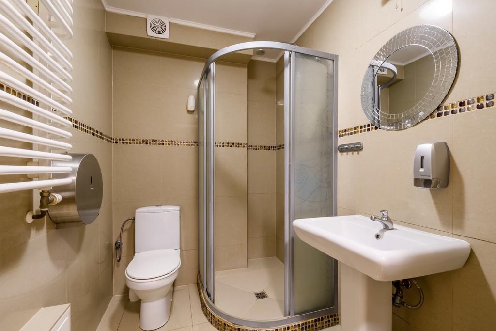 Hostel Krokodyl Warszawa Eksteriør bilde