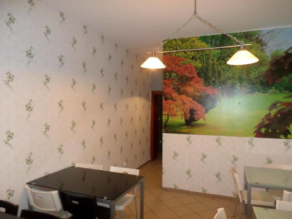 Hostel Krokodyl Warszawa Eksteriør bilde